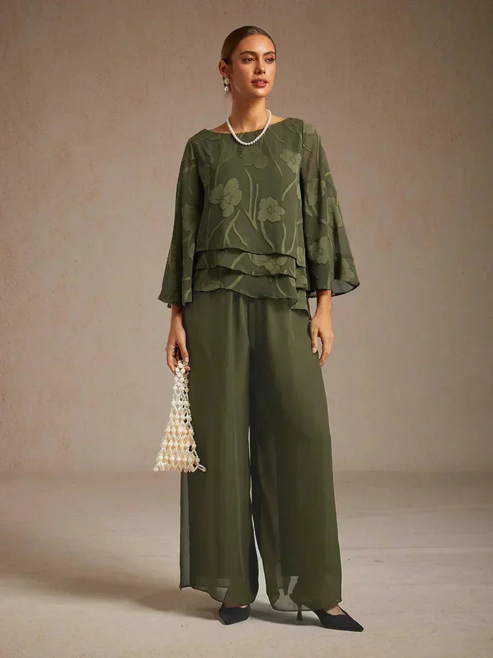 Rechte broek met chiffon split been overlay